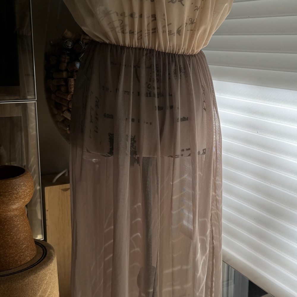 Zara Cream and Tan Sleeveless Beach Cover - Picture 7 of 11
